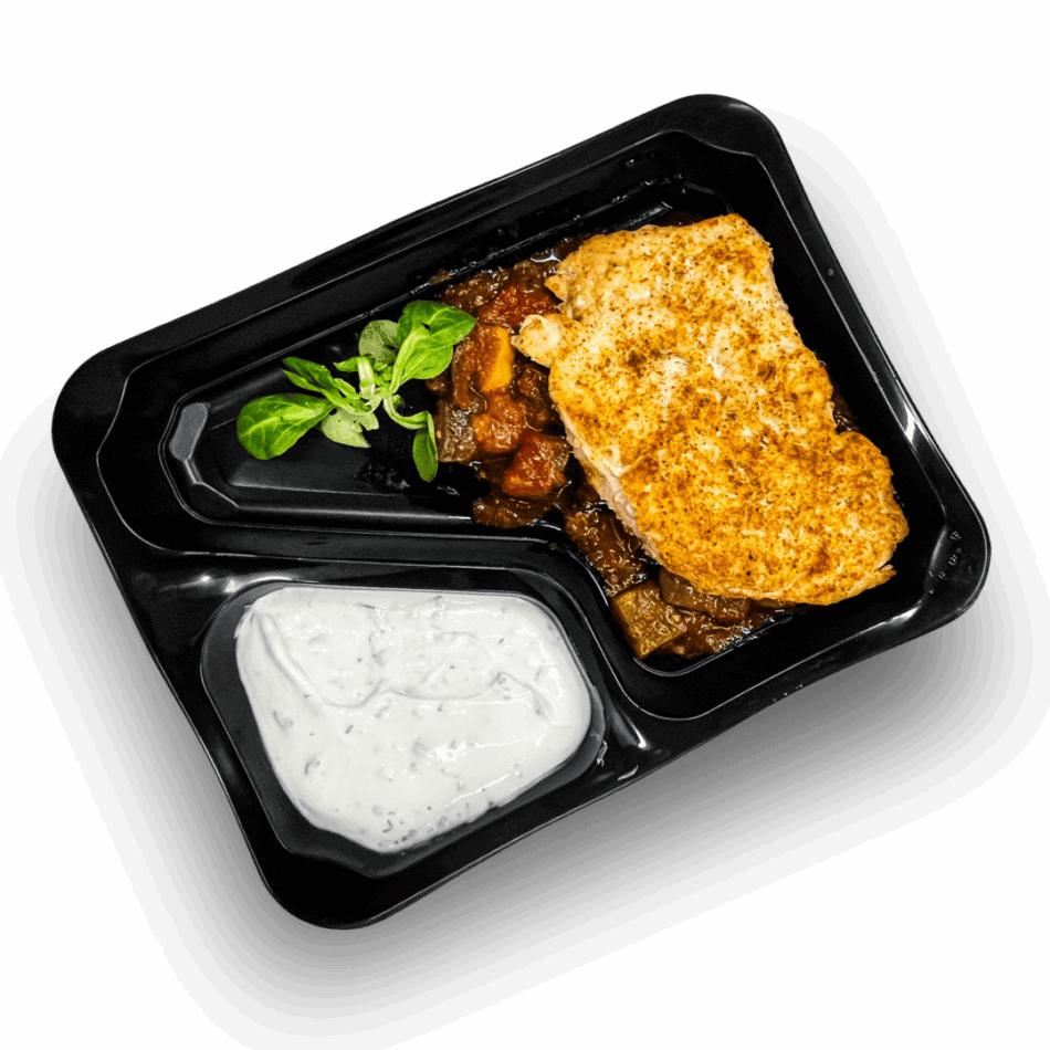 Filet z kurczaka pieczony, leczo warzywne, dip ziołowy (FIT)