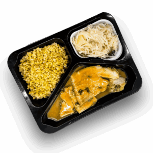 Indyk pieczony w sosie jałowcowym kasza bulgur surówka z selera konserwowego