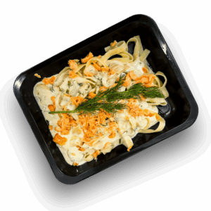 Tagliatelle z łososiem w sosie koperkowym